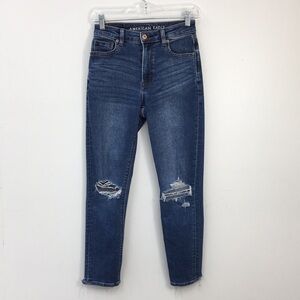 American Eagle Distressed Style Medium Wash Mom Jeans Size 00 EXCELLENT